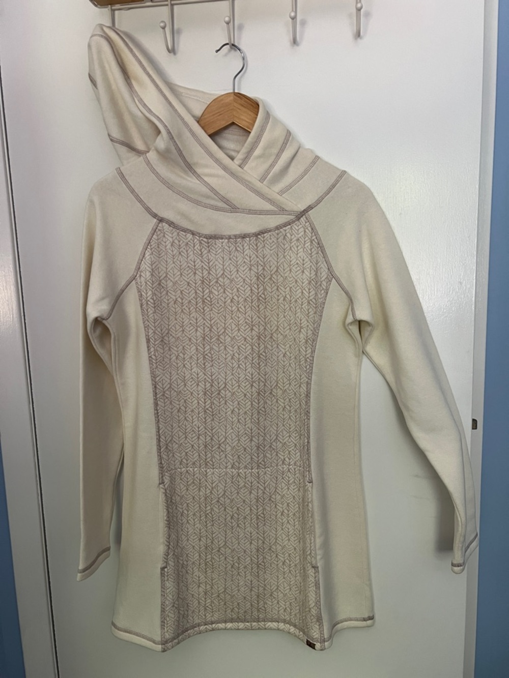 PrAna Hooded Sweatshirt Tunic with Leaf Print Front Panel size Small